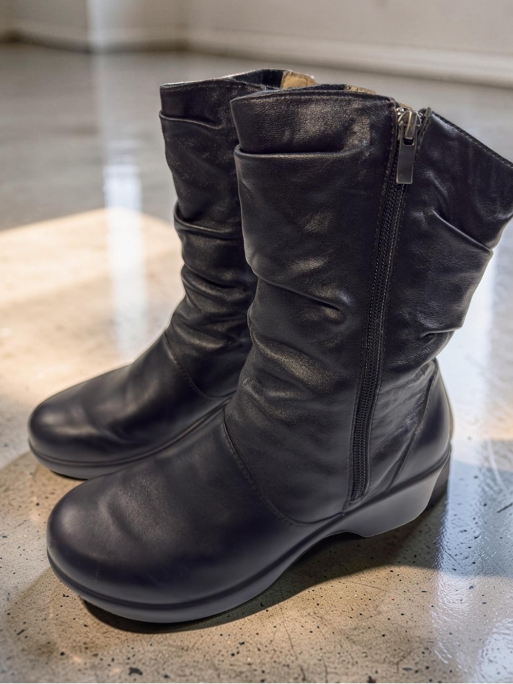 Alegria Ivy 641 Mid-Calf Black Mid-Calf Zipper Leather Boots